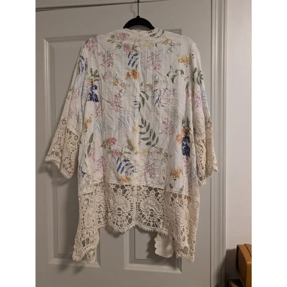 1483 - Solitaire Embroidered and Floral Print Kimono Jacket - 1XL - NWT
